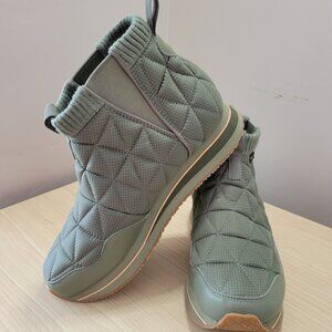 Teva ReEmber Mid Platform Booties – Women’s 10 – Sage Green – NWOT